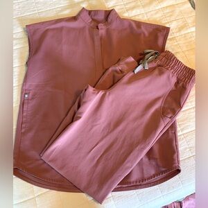 Figs scrub set, mauve colorway